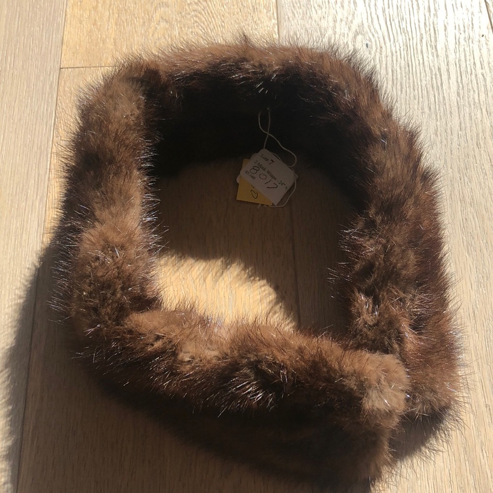 Vintage Mink Wrap w/ clasp 23” long